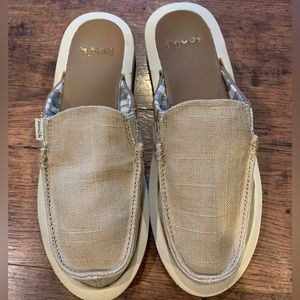 Sanuk slides